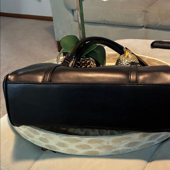 Urban Expressions Black Shoulder Bag - Picture 9 of 11